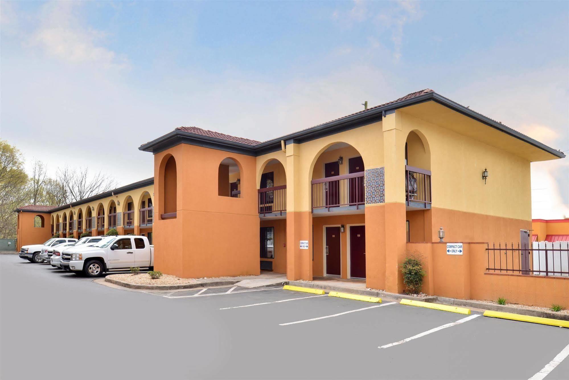 Econo Lodge Gainesville Exterior photo